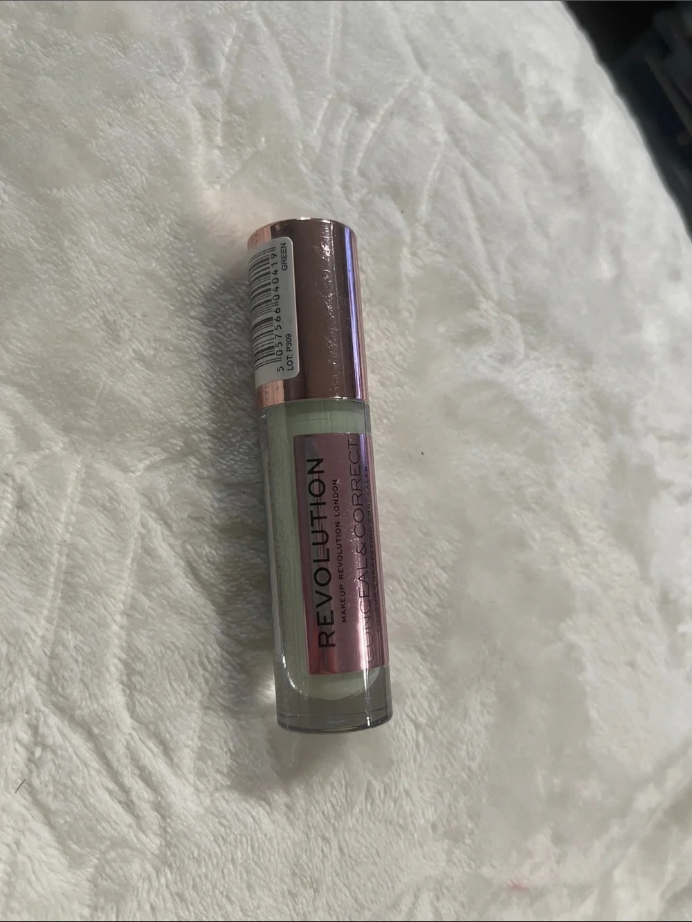 Revolution Green Color Corrector Concealer Stick